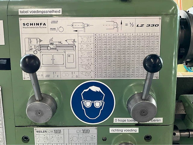 Weiler lz 330 conventionele draaibank - afbeelding 2 van  10