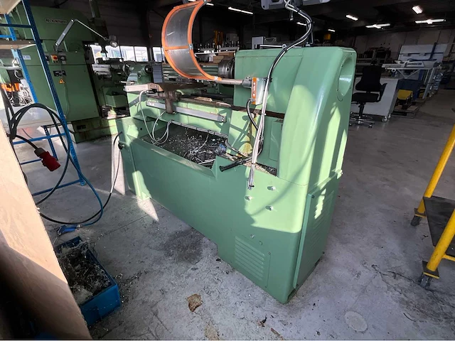 Weiler lz 330 conventionele draaibank - afbeelding 6 van  10