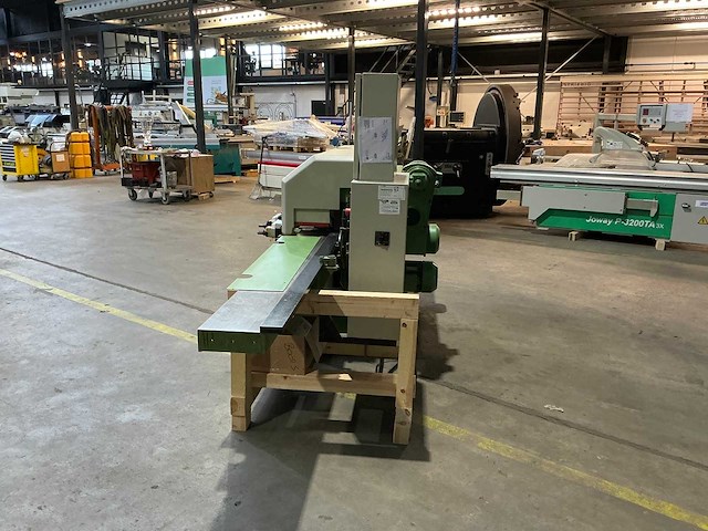 Weinig - 1990 - profimat 22 n - vierzijdige profileer- en schaafmachine - afbeelding 10 van  16