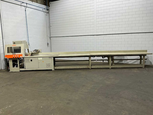 Weinig - 1996 - opticut 104 - afkortcirkelzaagmachine - afbeelding 23 van  29