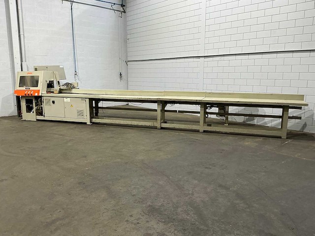 Weinig - 1996 - opticut 104 - afkortcirkelzaagmachine - afbeelding 25 van  29