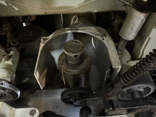 Weinig - 1998 - unimat 23el - vierzijdige profileer- en schaafmachine - afbeelding 19 van  20