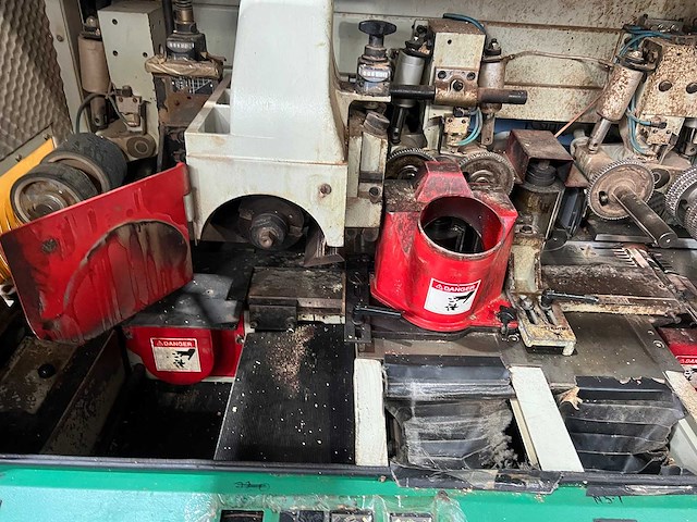 Weinig - 2001 - profimat 26 super - vierzijdige profileer- en schaafmachine - afbeelding 19 van  19