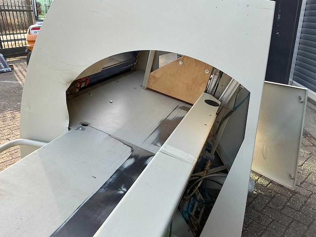 Weinig - 2002 - opticut s75-1 - afkortcirkelzaagmachine - afbeelding 13 van  26