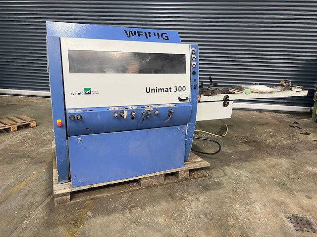 Weinig - 2007 - unimat 300 - vierzijdige profileer- en schaafmachine - afbeelding 1 van  21
