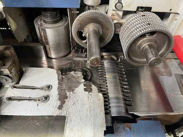 Weinig - 2007 - unimat 300 - vierzijdige profileer- en schaafmachine - afbeelding 17 van  21