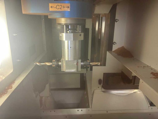 Weinig - 2011 - conturex c4500 - cnc-bewerkingscentrum voo kozijnen, ramen en deuren - afbeelding 4 van  7