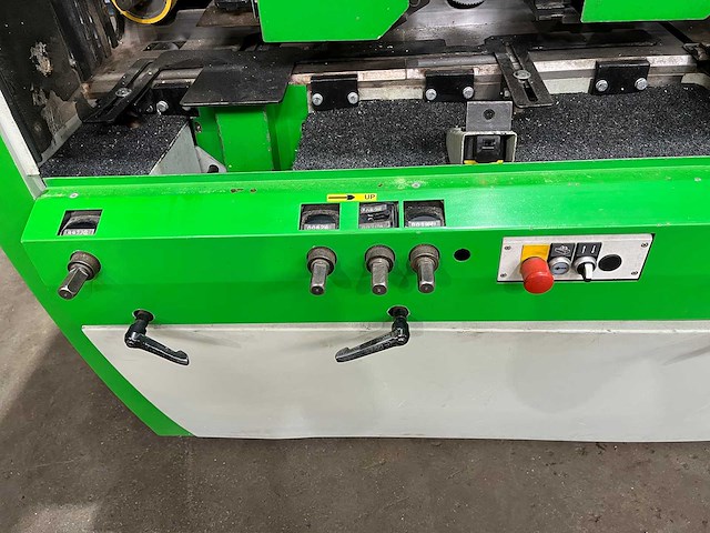 Weinig - profimat 26 super - vierzijdige profileer- en schaafmachine - 2002 - afbeelding 4 van  26