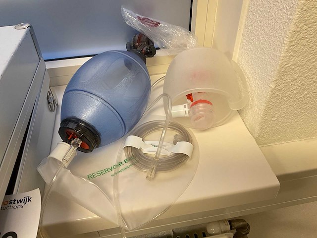 Weinmann noodkoffer bestrijding vasculair accident - afbeelding 6 van  6