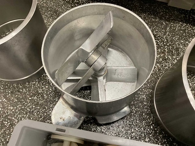 Weisser - 91 - hamburgerportioneermachine - afbeelding 3 van  12