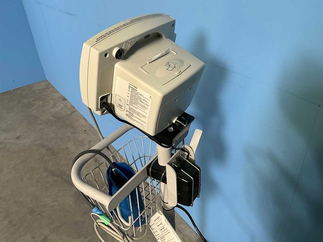 Welch-allyn - vsm300 - elektronische bloeddrukmeter / monitor - 2006 (2x) - afbeelding 8 van  10