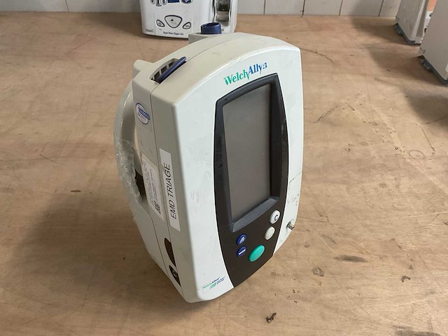 Welchallyn 420 series monitoring system - afbeelding 1 van  5