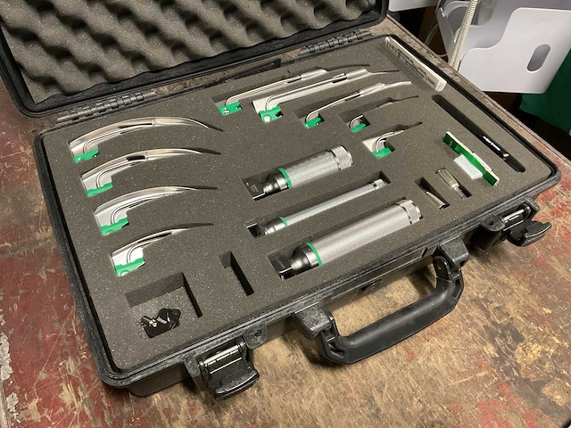 Welchallyn intubation kit - afbeelding 1 van  4