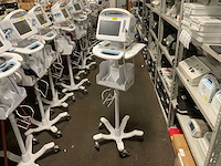 Welchallyn vital signs 6000 series patiëntmonitor - afbeelding 2 van  4