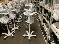 Welchallyn vital signs 6000 series patiëntmonitor - afbeelding 2 van  4