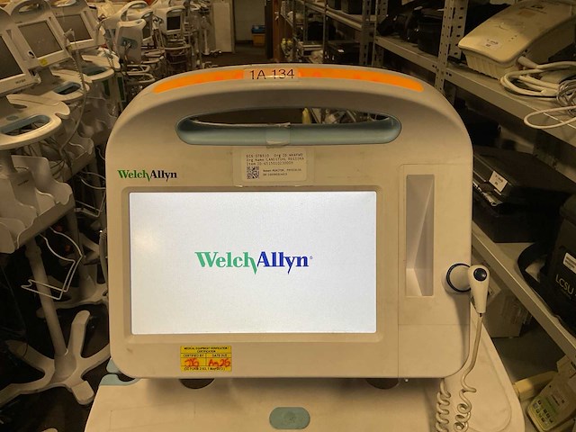 Welchallyn vital signs 6000 series patiëntmonitor - afbeelding 4 van  4
