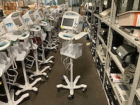 Welchallyn vital signs 6000 series patiëntmonitor - afbeelding 2 van  4