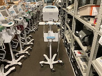 Welchallyn vital signs 6000 series patiëntmonitor - afbeelding 3 van  4