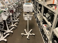 Welchallyn vital signs 6000 series patiëntmonitor - afbeelding 3 van  4