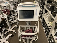Welchallyn vital signs 6000 series patiëntmonitor - afbeelding 4 van  4