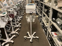 Welchallyn vital signs 6000 series patiëntmonitor - afbeelding 3 van  5