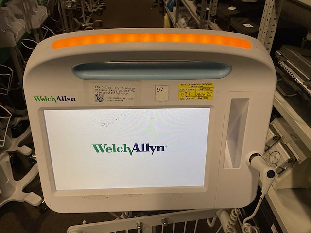 Welchallyn vital signs 6000 series patiëntmonitor - afbeelding 4 van  5