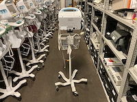 Welchallyn vital signs 6000 series patiëntmonitor - afbeelding 3 van  4