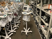 Welchallyn vital signs 6000 series patiëntmonitor - afbeelding 2 van  4