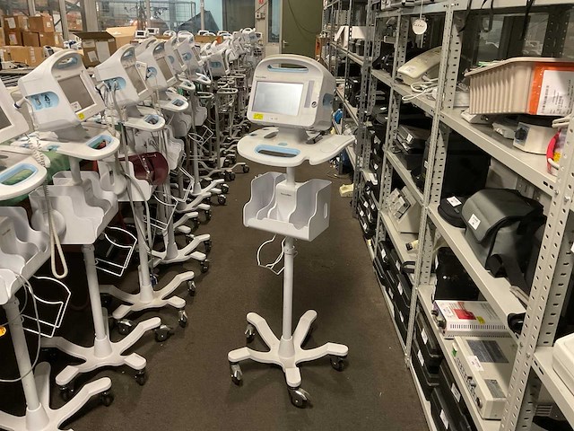 Welchallyn vital signs 6000 series patiëntmonitor - afbeelding 2 van  4
