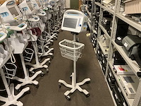 Welchallyn vital signs 6000 series patiëntmonitor - afbeelding 2 van  4
