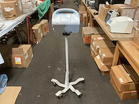 Welchallyn vital signs 6000 series patiëntmonitor - afbeelding 3 van  4