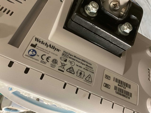 Welchallyn vital signs 6000 series patiëntmonitor - afbeelding 4 van  4