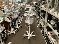 Welchallyn vital signs 6000 series patiëntmonitor - afbeelding 2 van  4