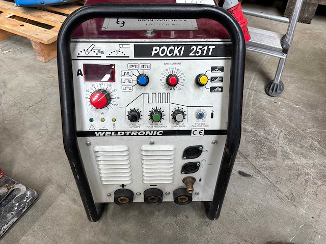 Weldtronic pocki 25t lasmachines - afbeelding 2 van  3