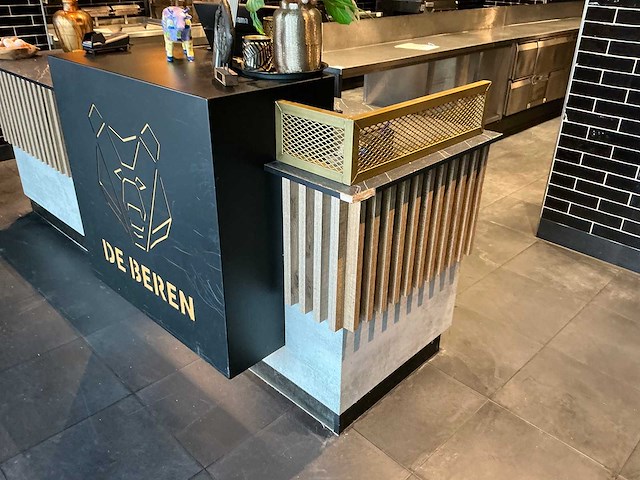 Welkomst balie - afbeelding 2 van  5