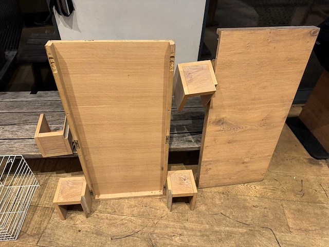 Welkomstbalie met apparatuur en gasten oproep systeem - afbeelding 8 van  18