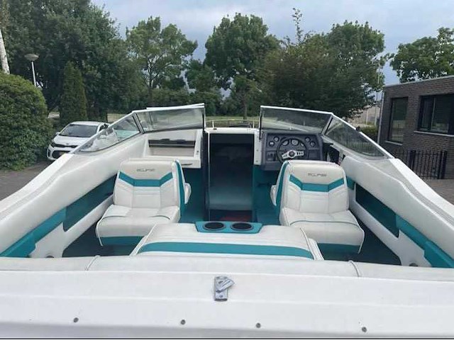 Wellcraft 216 eclipse mercruiser 5.0 v8 speedboot yr-23-01 - afbeelding 1 van  12