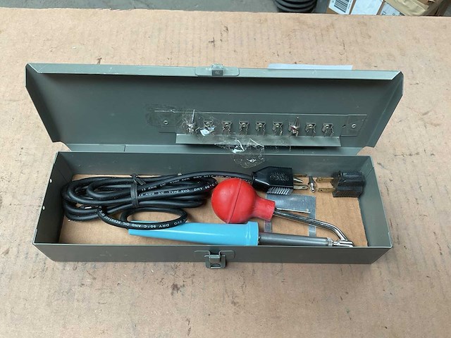 Weller ds40 desoldering tool - afbeelding 1 van  4