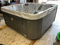 Wells discovery delux wm00432 jacuzzi