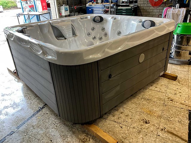 Wells discovery delux wm00432 jacuzzi - afbeelding 9 van  14