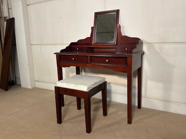 Wembley kaptafel - afbeelding 1 van  14