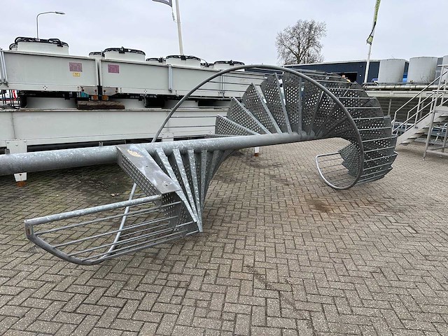 Wentel trap - afbeelding 5 van  6