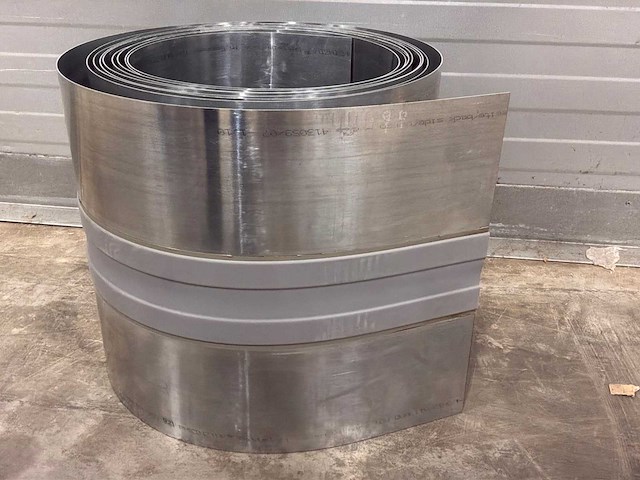 Wentzel expansieband 1.1x375mm tbv zinken hwa goot rol a 3m (3x) - afbeelding 7 van  9