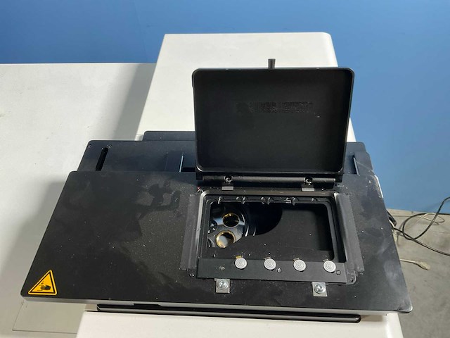 Werfen group novaview ifa microscoop - afbeelding 5 van  8