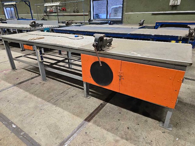 Werkbank - werkplaatsmeubilair - afbeelding 1 van  4