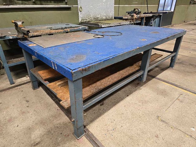 Werkbank - werkplaatsmeubilair - afbeelding 1 van  4