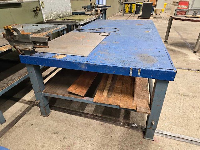 Werkbank - werkplaatsmeubilair - afbeelding 2 van  4