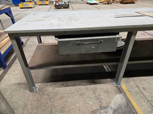 Werkbank - werkplaatsmeubilair - afbeelding 3 van  4