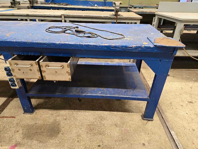 Werkbank - werkplaatsmeubilair - afbeelding 2 van  3