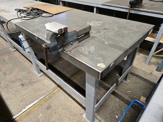 Werkbank - werkplaatsmeubilair - afbeelding 2 van  4